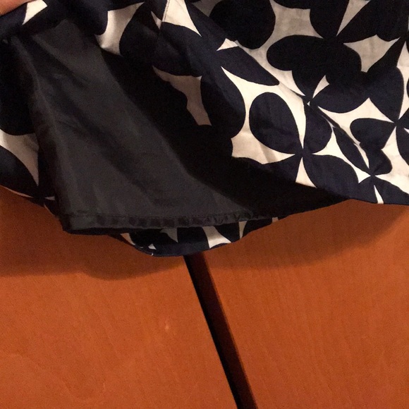 Dress - Picture 4 of 7